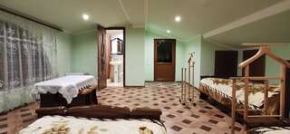 Отели типа «постель и завтрак» Hotel Halidzor Алидзор Четырехместный номер Делюкс-1